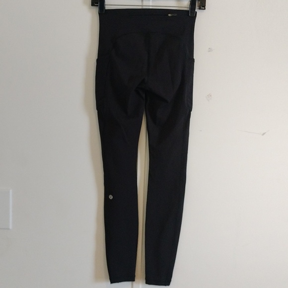 Lululemon Speed Up Tight DWR Black Size 2 - Picture 9 of 14